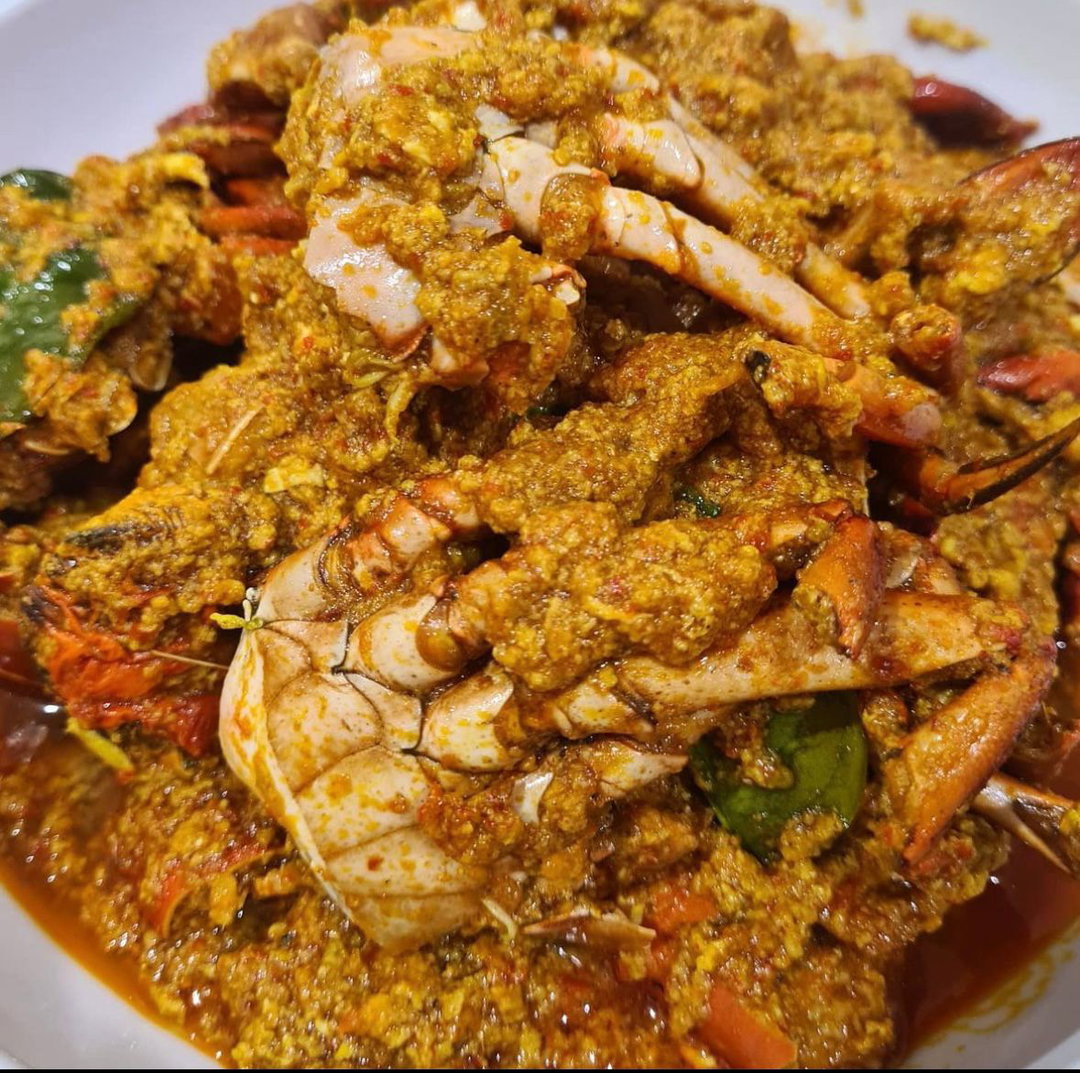 PROMO - Crab Cooked in Indonesian Padang Sauce (2 CRABS) MUST TRY!