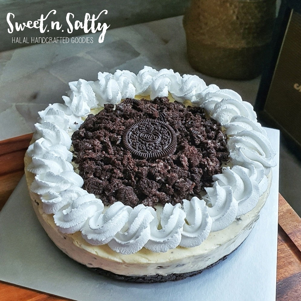 Cookies & Cream Cheesecake