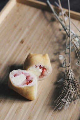 Strawberries & Cream Cheese