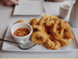 Thai fried calamari with thai chilli sauce 