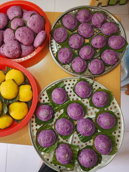 Vegetarian Yam ang ku kueh! 65g each! 12 pcs per box!