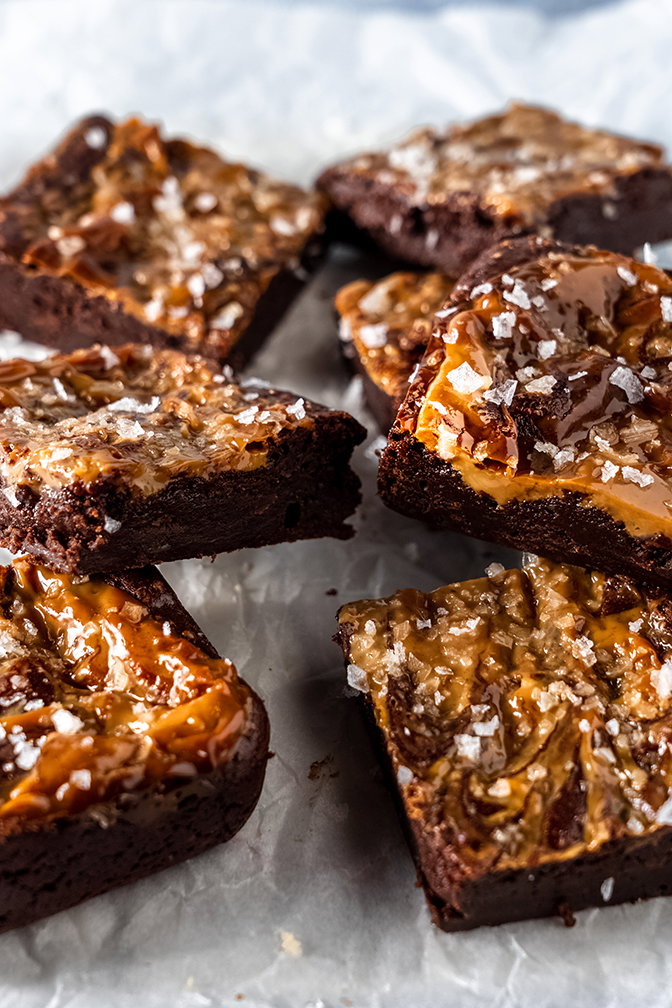 Sea Salt Caramel Brownie Pan_0