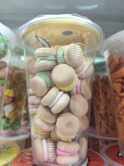 Biscuits & Snacks