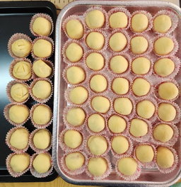 Vegan golfball pineapple tart