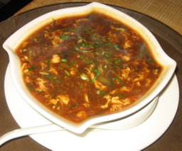 Hot & Sour Soup - Chicken  酸辣汤 -鸡肉  (Regular or  Large)
