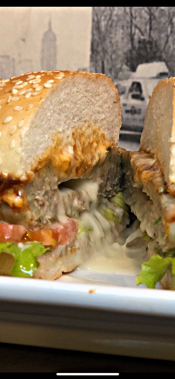 Half Pounder Burger / BB Special Chicken