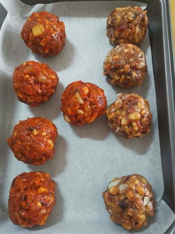 Traditional mixed nuts mooncake! 