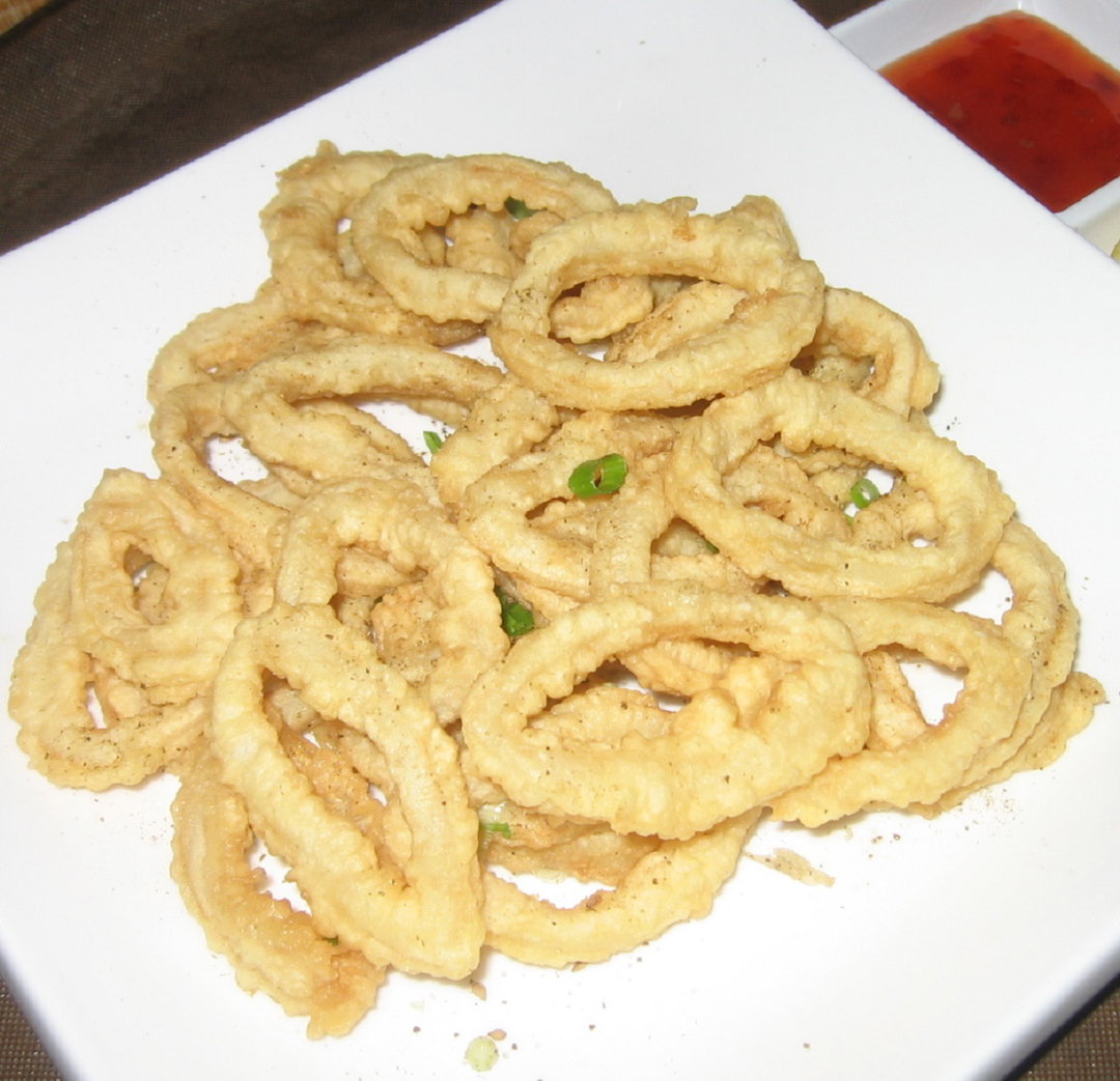 Fried Calamari (Squid) in Salt & Pepper 椒鹽魷魚