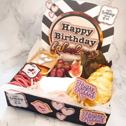 Premium Deluxe Treat Box
