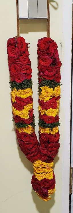 Rose garland