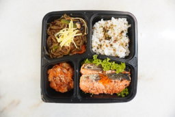 Y9. Salmon Mentai Dosirak Set 明太子鲑鱼便当