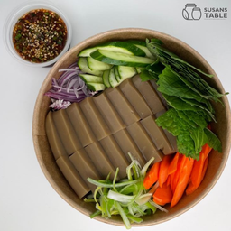 N18. Dotorimuk Muchim / Acorn Jelly Salad (Acorn Jelly + Vegetable + Sauce) (도토리묵 무침 세트 (묵+야채+양념장)