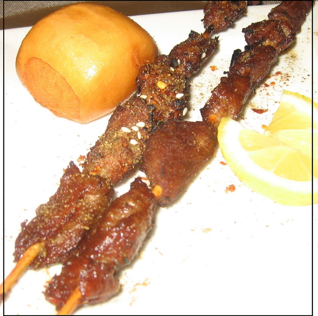 BBQ Beef Sticks   烤牛肉串  (2 pcs)