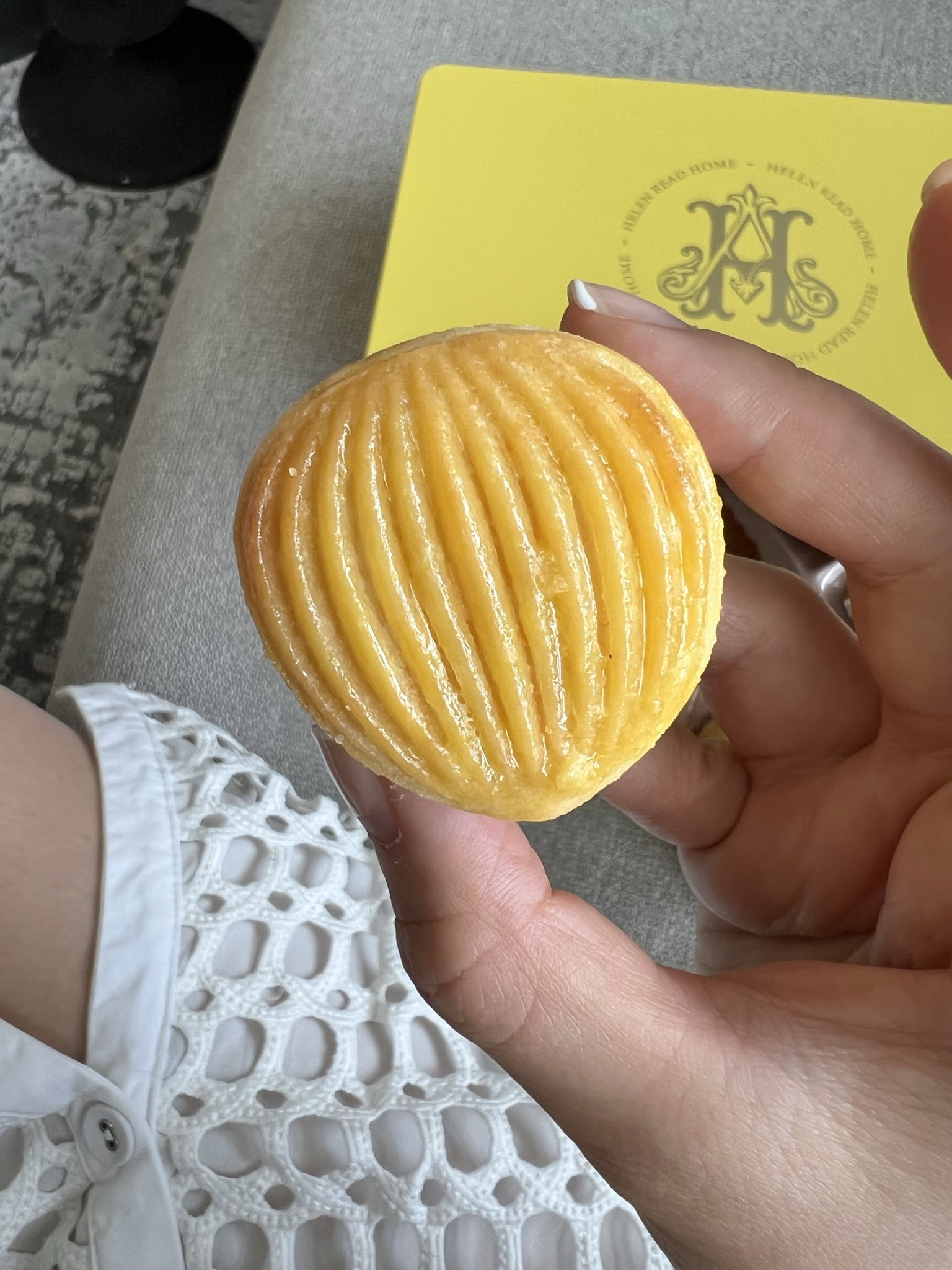 BESTSELLER: Golden Shell Custard Pastries_3