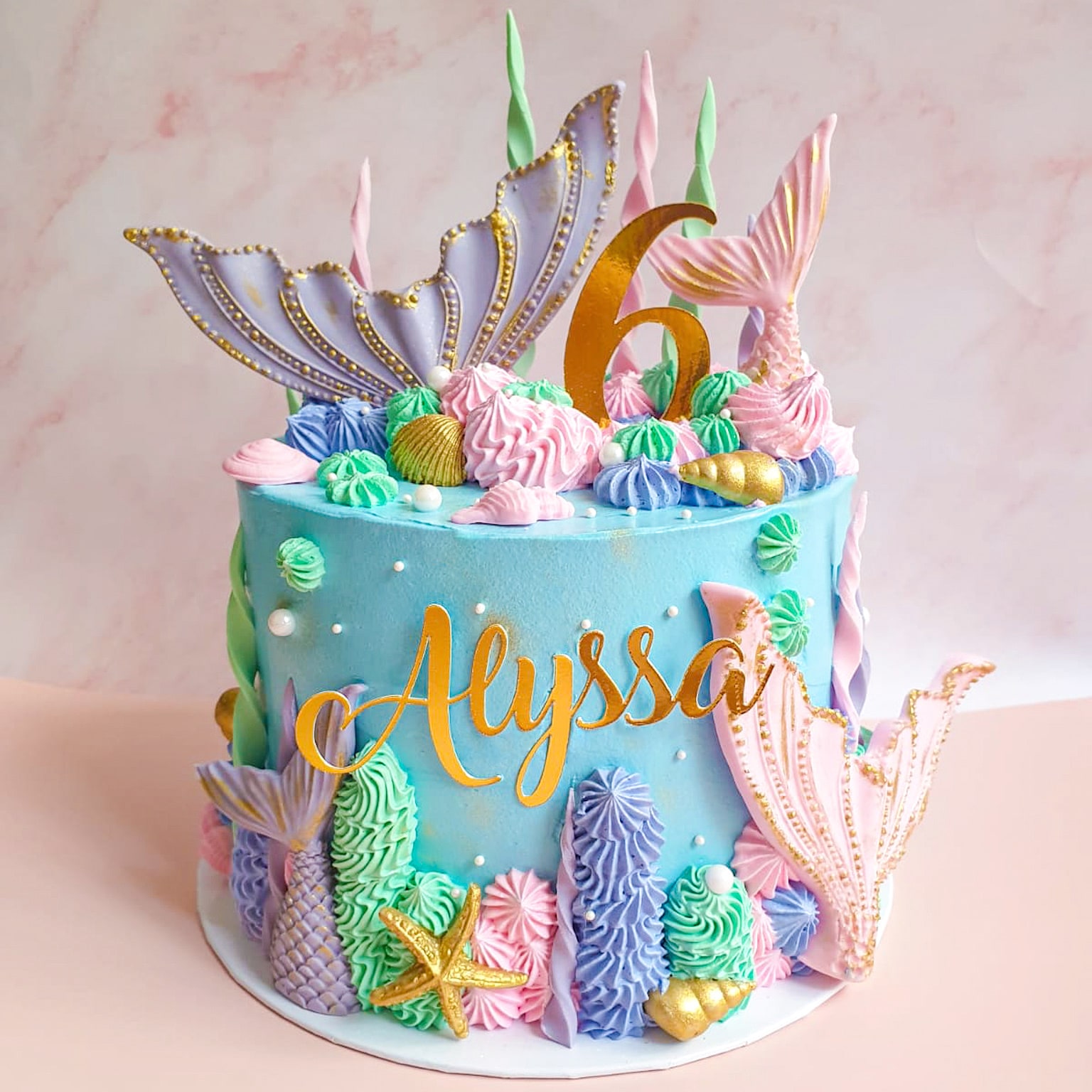 Luxe Mermaid Seashell Cake_0