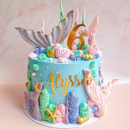 Luxe Mermaid Seashell Cake