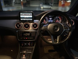 MERCEDES CLA45 4MATIC