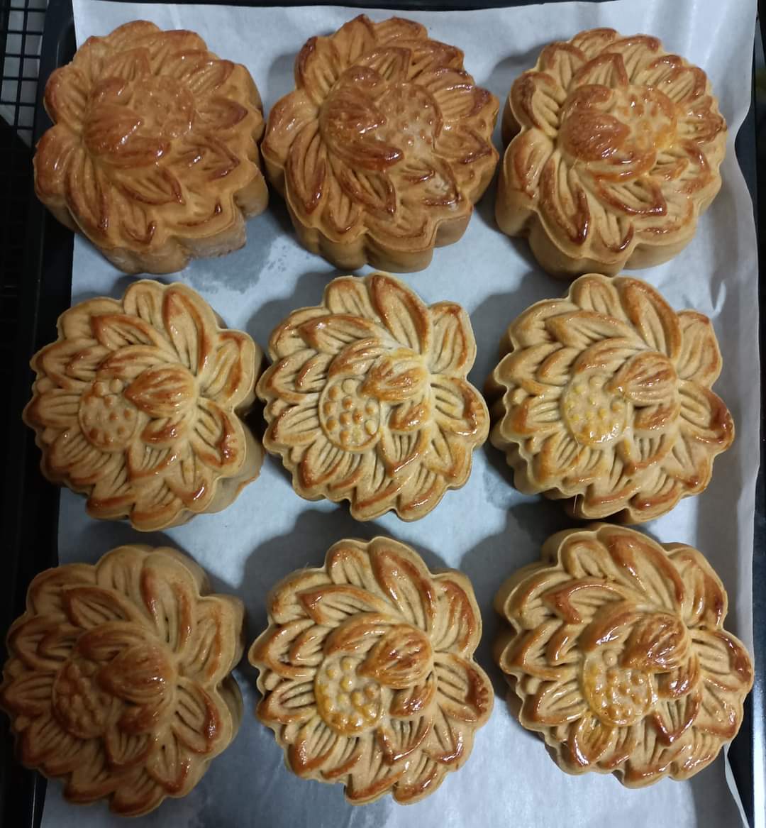 Traditional mixed nuts mooncake! _0