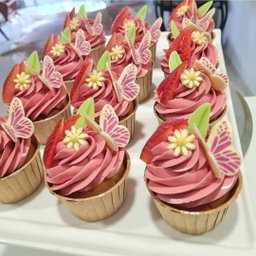 Cupcake with 100% butter cream 