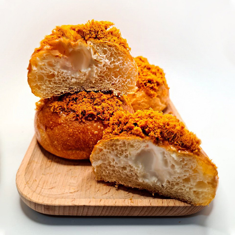 Curry Chicken Floss Bun (1 piece) (SOLD OUT)