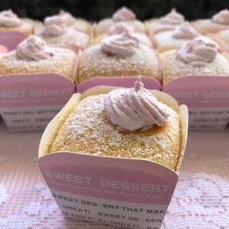 Strawberry Hokkaido Cupcake