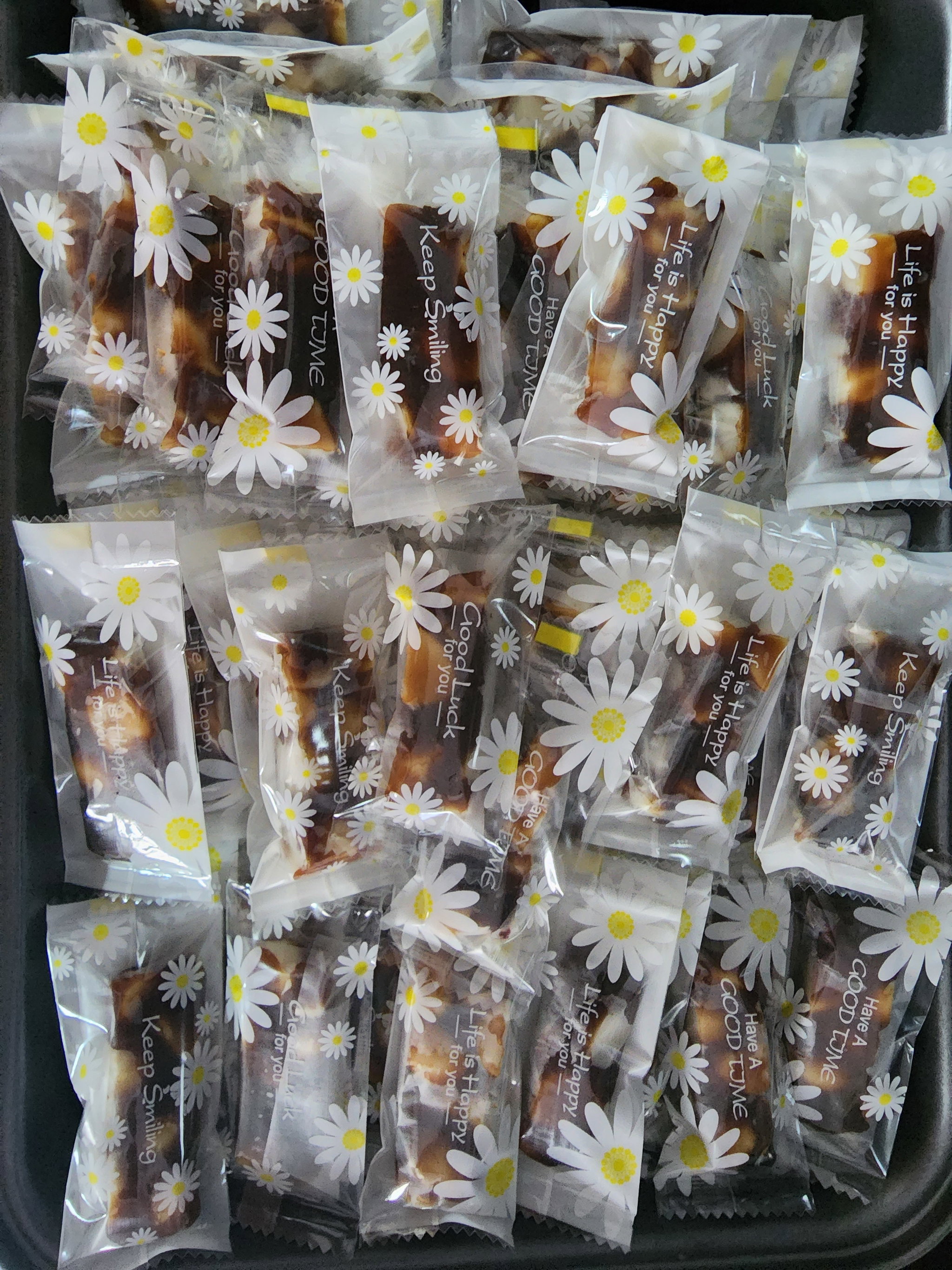 Lychee ginger soft candy with macadamia _0