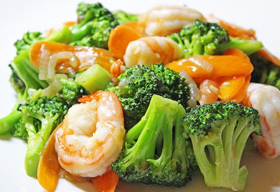 Stir Fried Shrimp with Broccoli 虾仁西兰花