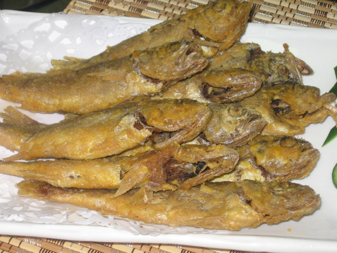 Deep Fried Yellow Croaker 炸小黄花
