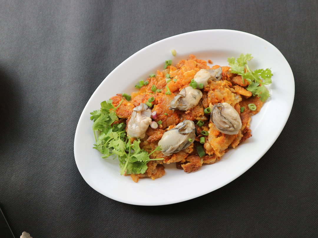 FRIED OYSTER OMELETTE 耗煎  