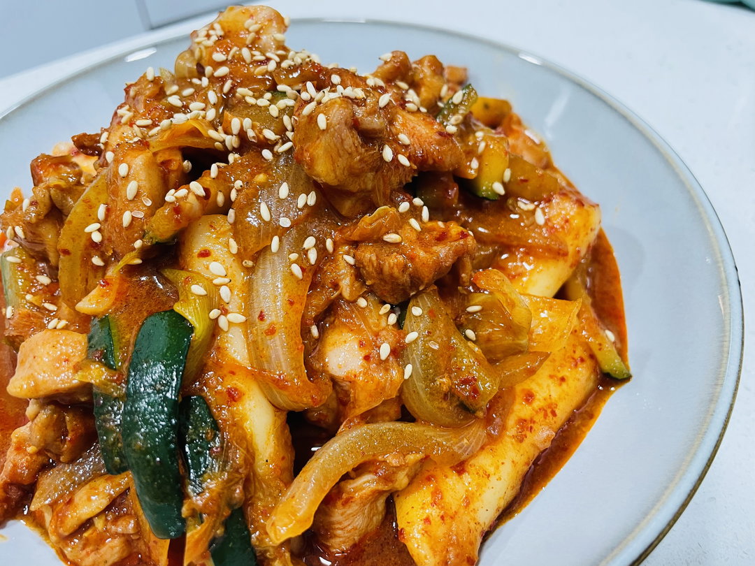 닭갈비  Dakgalbi (Spicy Chicken)