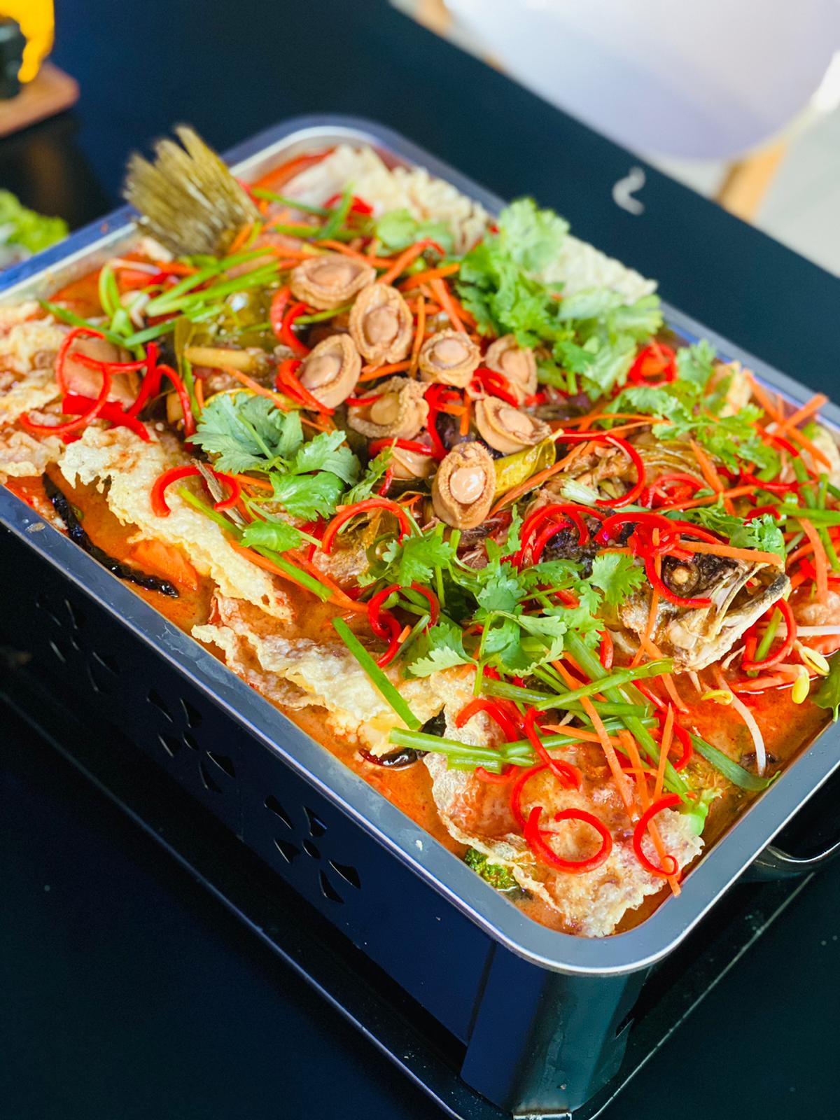 Tom yum/Mala Grilled fish with abalone_0