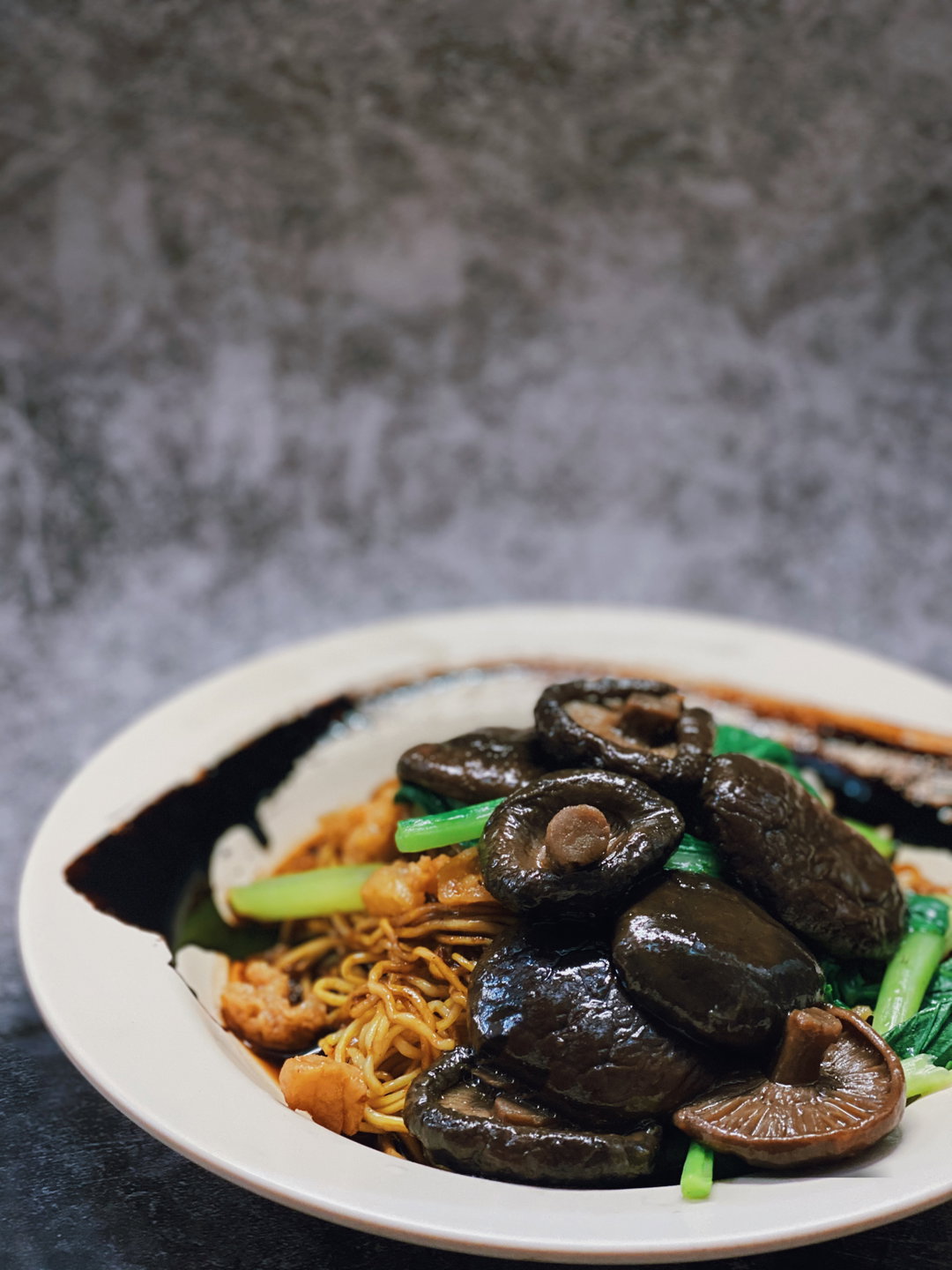 Braised Mushroom Noodle 冬菇面