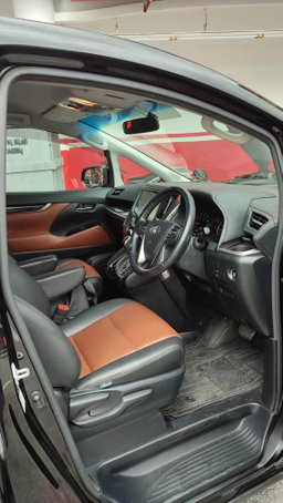 TOYOTA VELFIRE ZA (HITAM)