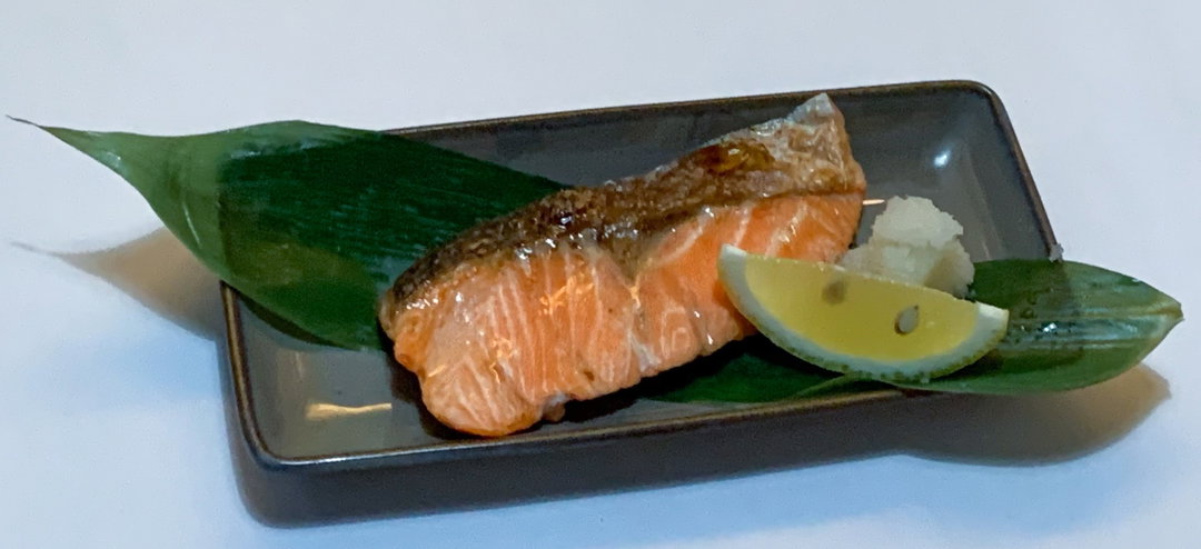 E007. Salmon Shioyaki 鮭塩焼き