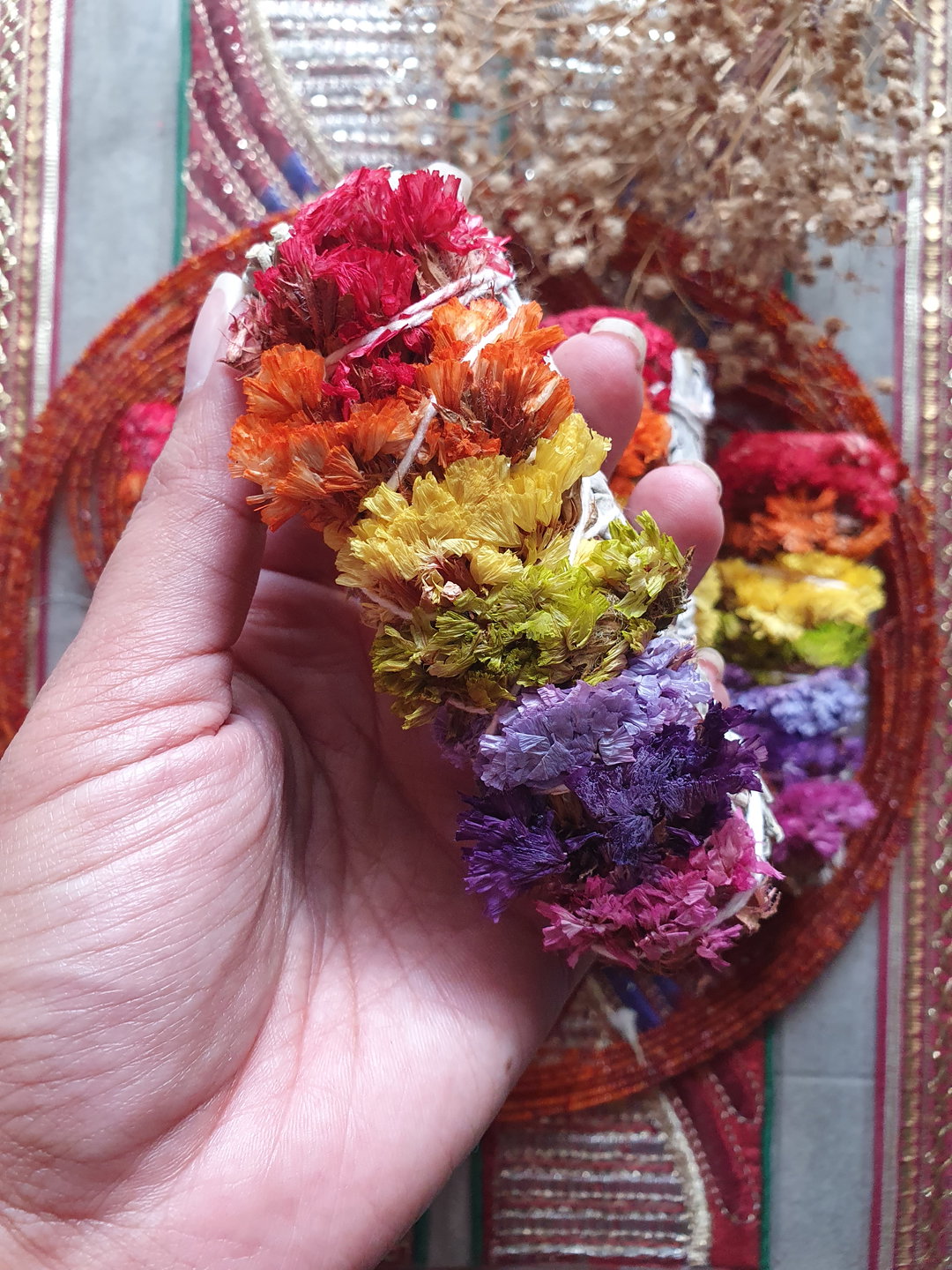 7 Chakra Sinuata Flowers with White Sage