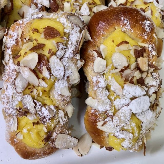 Custard twist