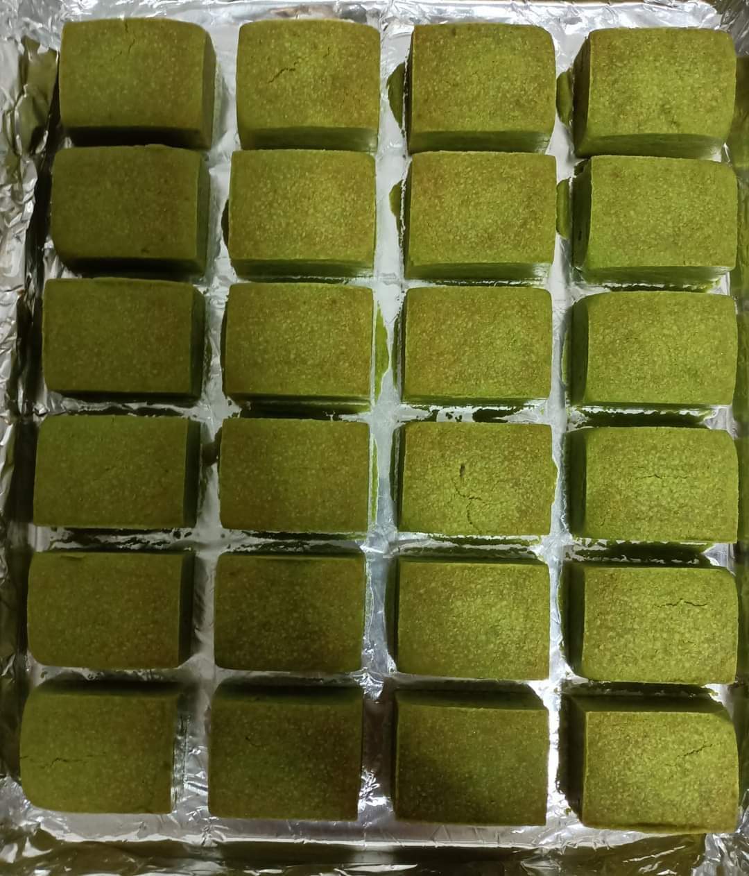 Taiwanese pineapple tarts - 40g each  (Top seller) (10 pcs)(2 flavour)_4