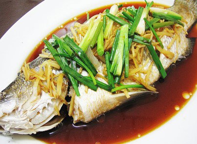 Steam sea bass with soy sauce_0