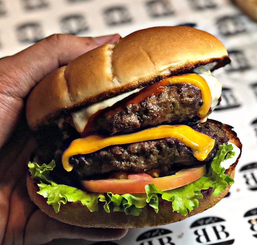American Cheese Burger ( beef )