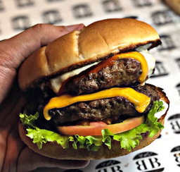 American Cheese Burger ( beef )