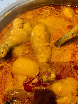 SIMPLY Curry Chicken Drumstick & Potatoes
