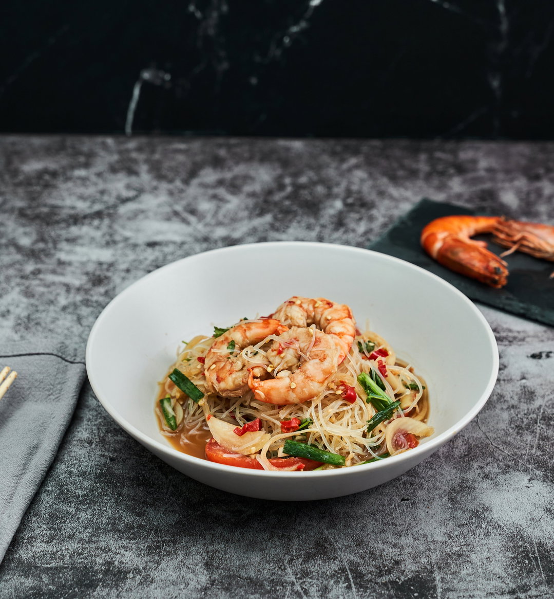 Thai spicy glass noodle salad