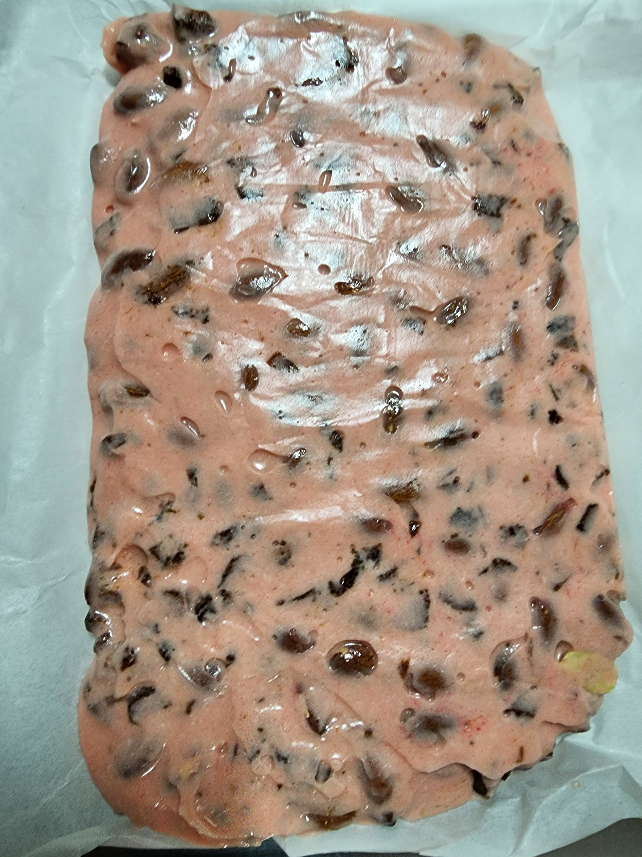 Strawberry almond nougat with dried strawberry _1