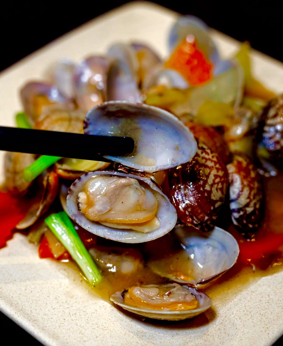 Flower Clams with Ginger & Scallions 薑蔥啦啦
