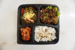 Y1. Gogiyo Black Pork Dosirak Set 黑猪肉便当