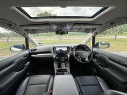 TOYOTA ALPHARD SC (PUTIH) - ROBOT