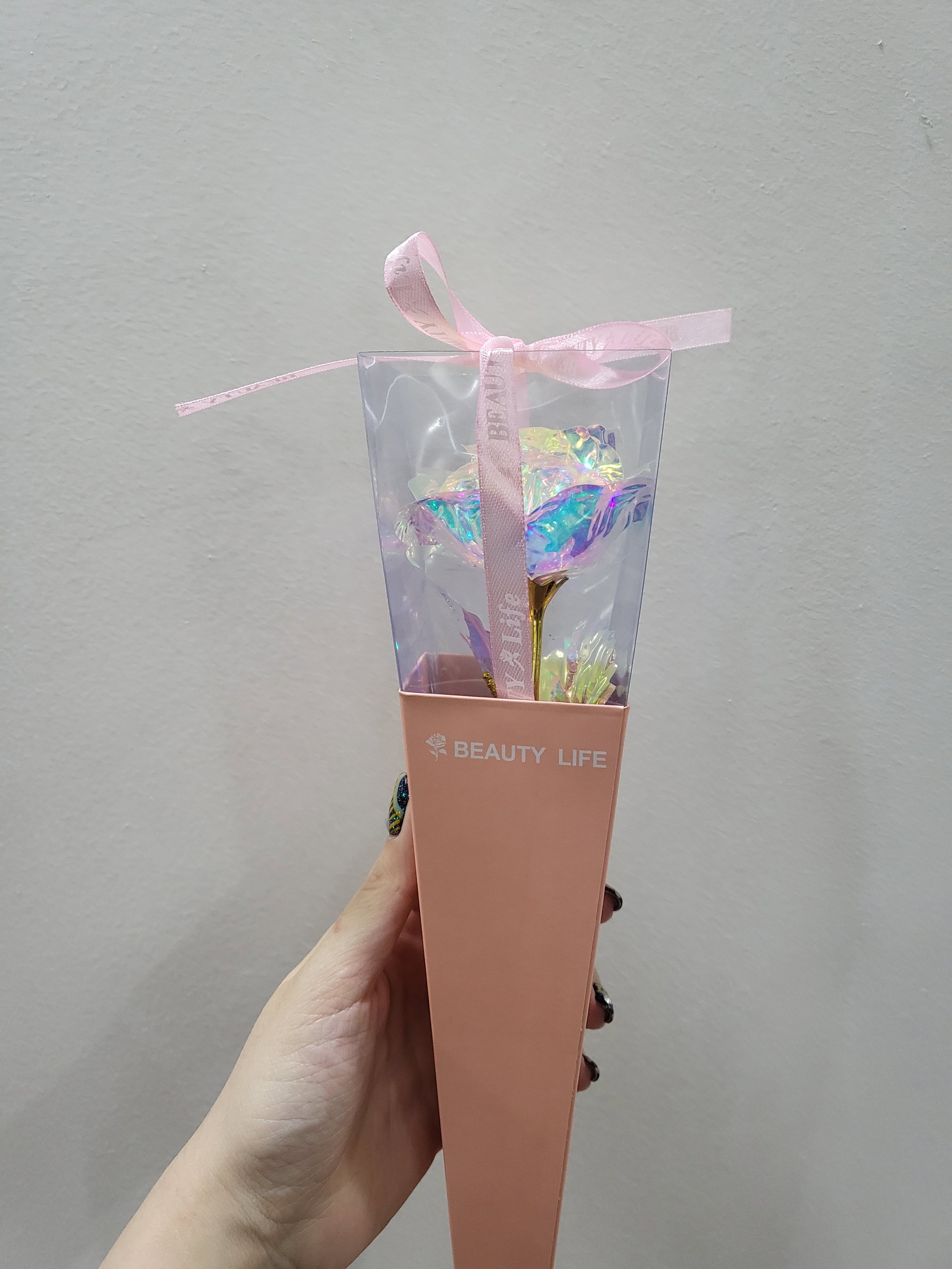 Iridescent Flower with fairy lights_0