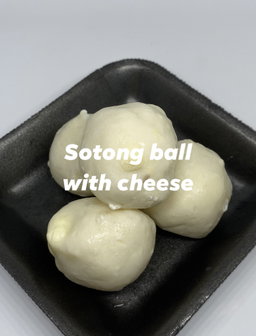 Chicken meatball with lava nacho cheese fillings