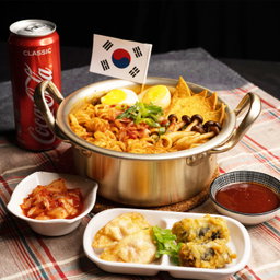 710. Original Ramyeon Value Set (Spicy)