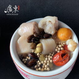 Double-boiled Black Bean Soup with Pigtail  黑豆炖猪尾汤